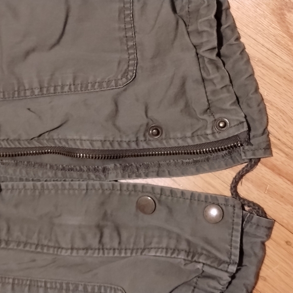 Forever 21 XXI green army jacket, cinch waist/hemline, zipper front pockets Sz M - Picture 8 of 16